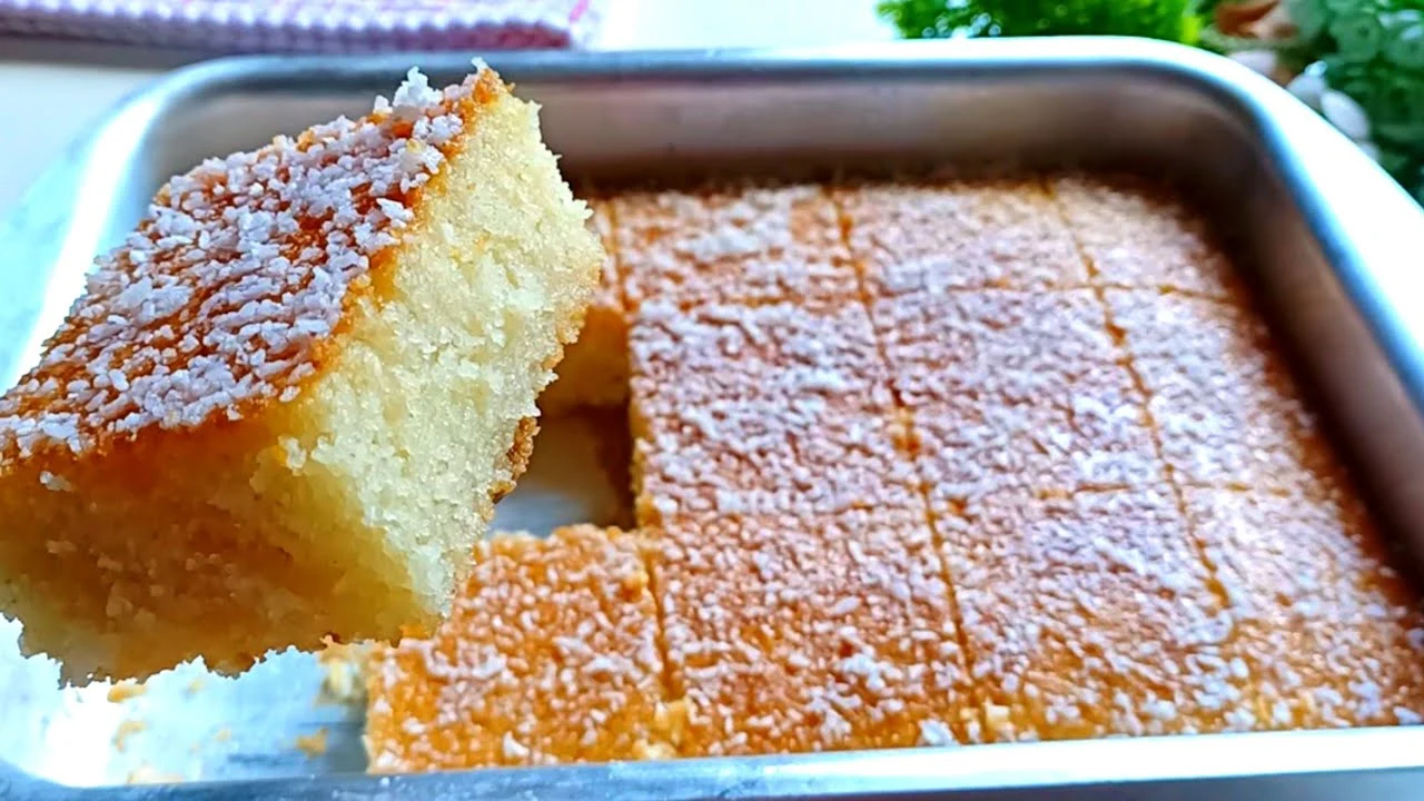 طريقة عمل كيكة الرواني الأصلية خطوة بخطوة بمكونات بسيطة وطعم ولا أروع